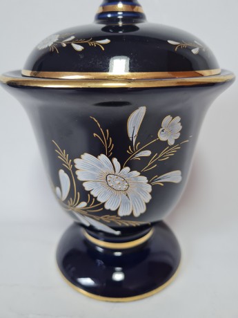 KERAMOS Сахарница "Цветы на синем фоне" с позолотой, 18.5смx12.5см, Италия, 1950-60гг.