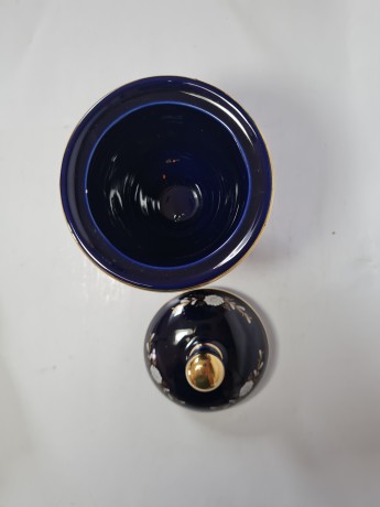 KERAMOS Сахарница "Цветы на синем фоне" с позолотой, 18.5смx12.5см, Италия, 1950-60гг.