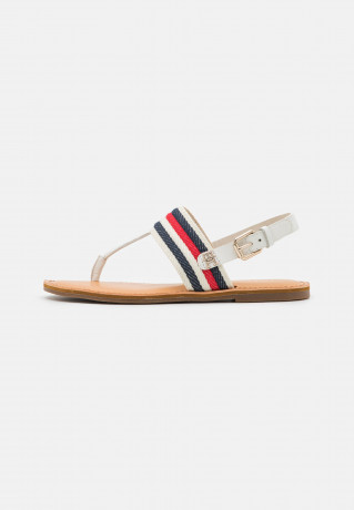 Tommy Hilfiger FLAT CORPORATE T-bar sandals ecru FLAT CORPORATE Сандалии с Т-образной перемычкой экрю