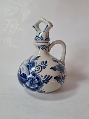 Кувшин винтажный с крышкой-пробкой Delft Blue / Erven Lucas Bols Amsterdam 1575 "Мельницы", фарфор, 22 x 11см, Голландия, 1950-60гг.