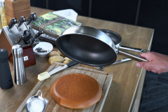 ZWILLING ZWILLING Pfanne 28cm PRO schwarz/ silber ZWILLING кастрюля 28см PRO