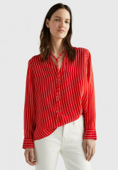 Tommy Hilfiger STRIPE V-NECK REGULAR FIT  Blouse rope stp fireworks ПОЛОСКА С V-ОБРАЗНЫМ ВЫРЕЗОМ REGULAR FIT Блузка веревочный фейерверк