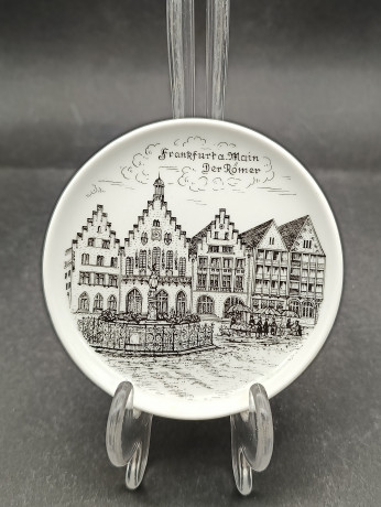 Набор декоративных тарелок винтажных Furstenberg "Немецкие города", в заводской упаковке, фарфор, 6 шт., 9.5 см, Германия, 1970-80гг.