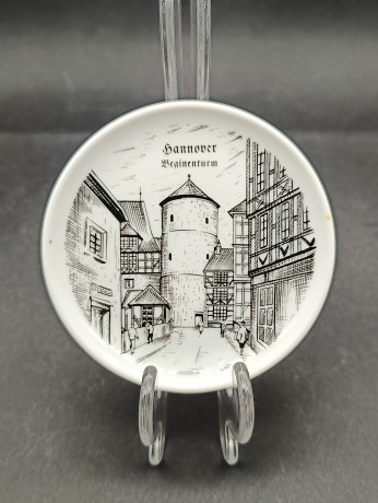 Набор декоративных тарелок винтажных Furstenberg "Немецкие города", в заводской упаковке, фарфор, 6 шт., 9.5 см, Германия, 1970-80гг.