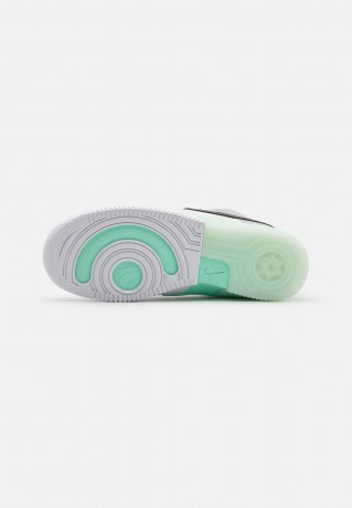Nike Sportswear AIR FORCE 1 REACT UNISEX Sneaker low photon dust/white/mint foam/olive aura/vivid green/particle grey AIR FORCE 1 REACT UNISEX Низкие кроссовки женские фотонная пыль/белый/мятная пена/оливковая аура/ярко-зеленый/серая частица