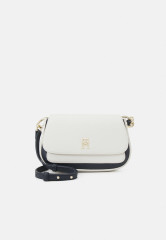 Tommy Hilfiger EMBLEM FLAP CROSSOVER Across body bag off-white EMBLEM FLAP CROSSOVER Сумка через плечо от белого