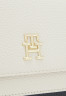 Tommy Hilfiger EMBLEM FLAP CROSSOVER Across body bag off-white EMBLEM FLAP CROSSOVER Сумка через плечо от белого