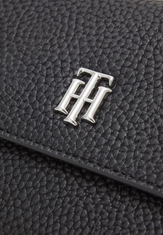 Tommy Hilfiger ELEMENT FLAP WALLET Wallet black КОШЕЛЕК ELEMENT FLAP Бумажник черный