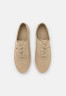 Tommy Hilfiger ESSENTIAL KESHA LACE Trainers sandalwood ESSENTIAL KESHA LACE Кроссовки сандаловое дерево