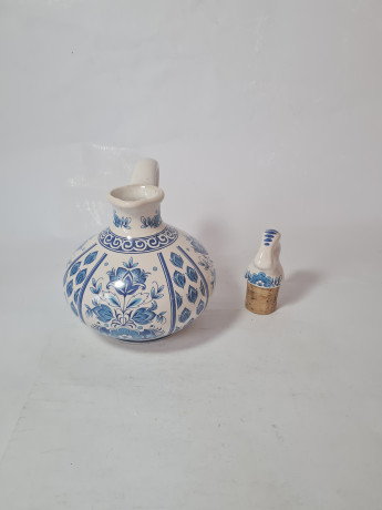 Ulmer Keramik Керамический кувшин с крышкой для вина, белый фарфор с голубым цветочным орнаментом, 700 мл, 21 x 16,5 см, Германия, 1960-70гг.