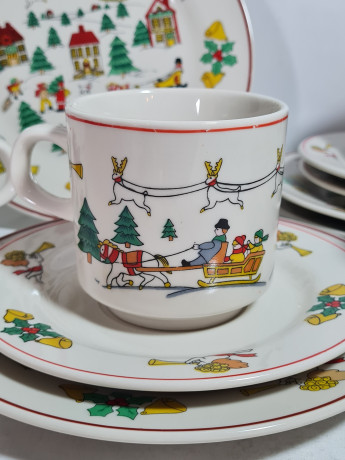 Набор для чая винажный GPK Royal Five Stars / Bischbergс с рождественским декором, чайное трио - 4 шт., фарфор, Германия, 1970-80гг.