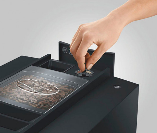 JURA JURA Kaffeevollautomat 15583 E8 Dark Inox (EC)  Полностью автоматическая кофемашина JURA 15583 E8 Dark Inox (EC)