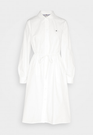 Tommy Hilfiger 1985 KNEE DRESS Shirt dress optic white 1985 ПЛАТЬЕ НА КОЛЕНАХ Платье-рубашка оптический белый