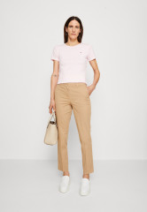 Tommy Hilfiger SLIM CO BLEND Chinos beige SLIM CO BLEND Брюки чинос бежевый