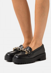 Tommy Hilfiger CHAIN CHUNKY LOAFER Slip-ons black ЛОФЕРЫ НА ЦЕПОЧКЕ Слипоны черный