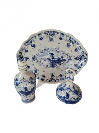 НАБОР винтажный 2 кувшина + блюдо Delft Blue / Erven Lucas Bols Amsterdam 1575, делфтский фарфор, ручная роспись, Голландия, 1950-60гг.