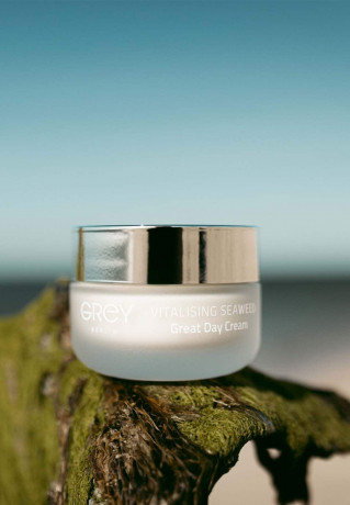 GREY Berlin GREY Berlin Tagescreme vegan Vitalising Seaweed Great Day Cream MADE IN GERMANY  Дневной крем GREY Berlin веганский Vitalising Seaweed Great Day Cream MADE IN GERMANY