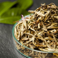 NUXE BIO Getonte, Multi-Korrigierende Pflege  BIO Тонирующий мультикорректирующий уход