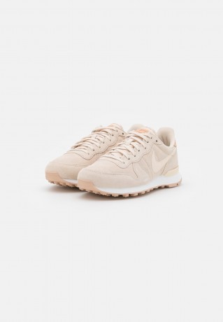 Nike Sportswear INTERNATIONALIST Sneaker low pearl white/bio beige/summit white INTERNATIONALIST Низкие кроссовки женские жемчужно-белый/био-бежевый/белая вершина