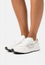 Nike Sportswear W WAFFLE ONE ESS Sneaker low summit white/metallic silver/sail/black W WAFFLE ONE ESS кроссовки женские низкие вершина белый/серебристый металлик/парус/черный