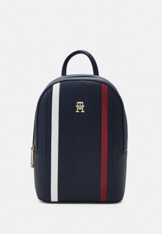 Tommy Hilfiger EMBLEM BACKPACK Rucksack space blue РЮКЗАК "ЭМБЛЕМА" Рюкзак космический синий