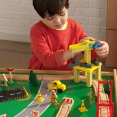 KidKraft Waterfall Mountain Train Set  Table Стол для горного поезда с водопадом