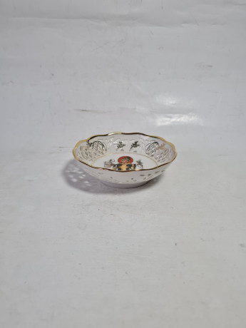 Тарелка декоративная винтажная Schumann Bavaria, вырубной фарфор, 10 см, Германия, 1960-70гг.