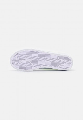 Nike Sportswear W BLAZER LOW PLATFORM Sneaker low white/light lemon twist/black/team orange W BLAZER LOW PLATFORM Низкие кроссовки женские белый/светлый лимонный твист/черный/оранжевый