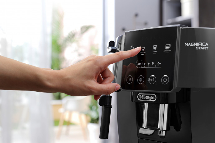 De'Longhi De'Longhi Kaffeevollautomat Magnifica Start ECAM 220.22.GB  Полностью автоматическая кофемашина De'Longhi Magnifica Start ECAM 220.22.RU
