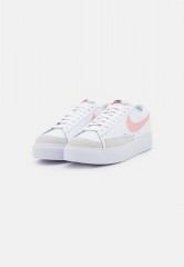 Nike Sportswear W BLAZER LOW PLATFORM Sneaker low pink glaze/summit white/black/team orange/white W BLAZER LOW PLATFORM Низкие кроссовки женские розовая глазурь/саммит белый/черный/командный оранжевый/белый