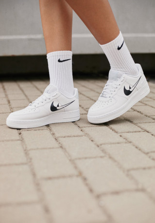 Nike Sportswear Sneaker low white/black Низкие кроссовки женские белый черный