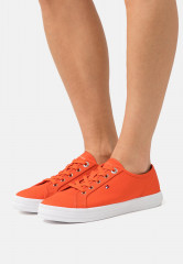 Tommy Hilfiger ESSENTIAL VULCANIZED Trainers deep orange ESSENTIAL VULCANIZED Кроссовки темно-оранжевый
