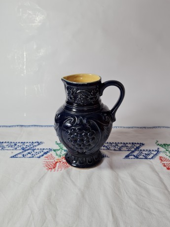DDR Wine Керамический кувшин синий "Гроздь винограда", 20см х 15 см, 1970-80гг.