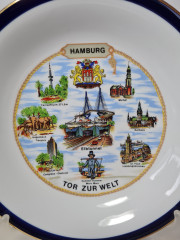 Декоративная тарелка винтажная Winterling Kirchenlamitz с изображением достопримечательностей г. Гамбург, 22 x 4 см, Германия, 1960-70гг.