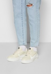 Nike Sportswear AIR FORCE 1 PLATFORM Sneaker low fossil/sail/summit white/black AIR FORCE 1 PLATFORM Низкие кроссовки женские ископаемый/парус/вершина белый/черный