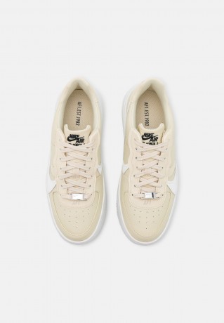 Nike Sportswear AIR FORCE 1 PLATFORM Sneaker low fossil/sail/summit white/black AIR FORCE 1 PLATFORM Низкие кроссовки женские ископаемый/парус/вершина белый/черный