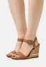 Tommy Hilfiger HARDWARE WEDGE  Clogs summer cognac АППАРАТНЫЙ КЛИН Сабо летний коньяк