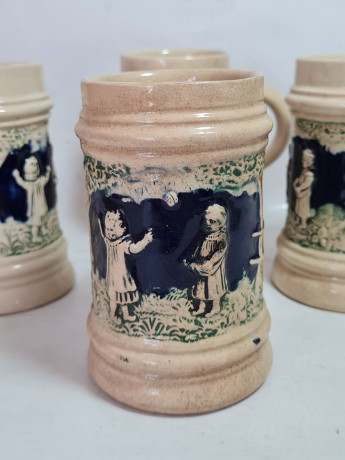 Набор пивных кружек винтажный W.Germany "Дети в саду", бежево-синий, керамика, 4 шт., 10 x 12 см, Германия, 1960-70гг.