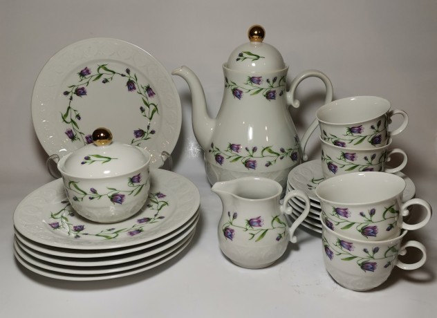 Сервиз чайный винтажный Schirnding Bavaria на 4 персоны, с нежным цветочным декором, 19 предметов, фарфор, Германия, 1960 год.