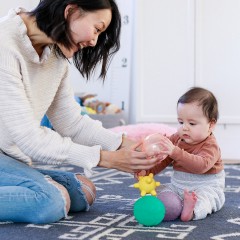 Infantino Licht  Gerausch Multisensorisches Balle-Set Мультисенсорный балетный набор Light Sound