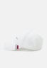 Tommy Hilfiger DOWNTOWN UNISEX Cap optic white DOWNTOWN UNISEX Кепка оптический белый
