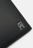 Tommy Hilfiger MODERN LEA UNISEX Wallet black MODERN LEA UNISEX Бумажник черный