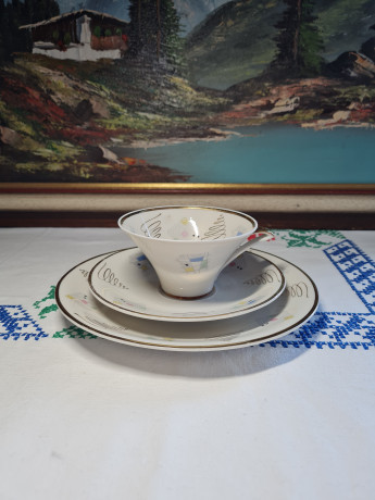 Bavaria Чайное трио с геометрическим разноцветным рисунком и позолоченным узором, Германия, 1960-70гг.