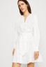 Tommy Hilfiger SHORT DRESS Shirt dress optic white КОРОТКОЕ ПЛАТЬЕ Платье-рубашка оптический белый