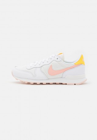 Nike Sportswear INTERNATIONALIST Sneaker low white/arctic orange/sail/orange pearl INTERNATIONALIST Низкие кроссовки женские белый/арктический апельсин/парус/оранжевый жемчуг