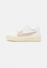 Nike Sportswear AIR FORCE 1 PLATFORM Sneaker low sail/light silver/shimmer/arctic orange/coconut milk AIR FORCE 1 PLATFORM Низкие кроссовки женские парус/светло-серебристый/шиммер/арктический апельсин/кокосовое молоко