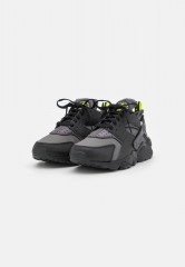 Nike Sportswear AIR HUARACHE WT UNISEX Sneaker low iron grey/black/volt AIR HUARACHE WT UNISEX Низкие кроссовки женские утюг серый/черный/вольт