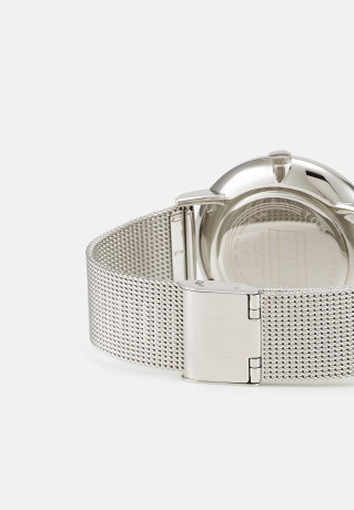 Tommy Hilfiger Watch silver-coloured Смотреть серебристый