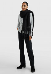 Tommy Hilfiger MODERN FLUFFY Scarf black MODERN FLUFFY Шарф черный