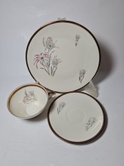 Seltmann Weiden Bavaria Чайное трио с фактурным узором и обильным цветочным рисунком, Германия, 1960-70гг.